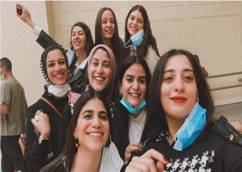 طالبات مصر الدولية