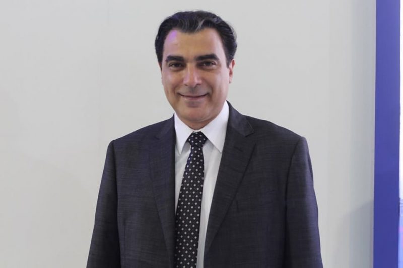 محمد منير فيوتشر هومز