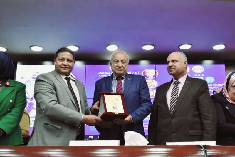 ٢٠٢٢٠٣٢٠ ١٨٥٢١٨