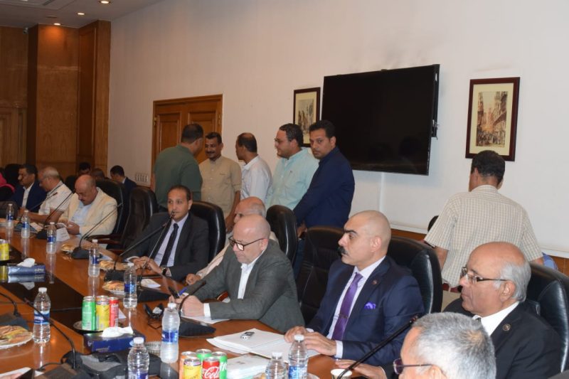 الصناع: كان من الضروري تقديم حوافز لمصانع تدوير الورق..وليس فرض غرامات