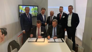 وزير النقل كامل الوزير