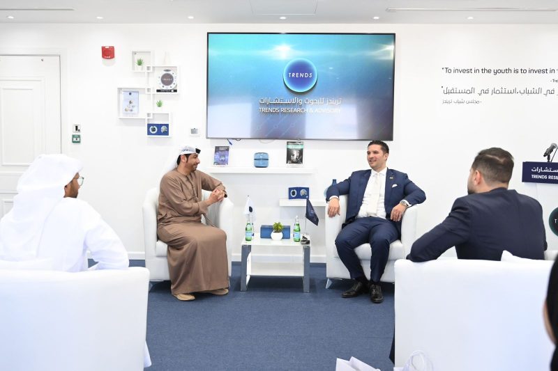 تريندز ومحرم يبحثان التعاون 2