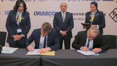 وزير الطيران المدنى يشهد توقيع اتفاقية تعاون في مجال نظم اتصالات الملاحة الجوية