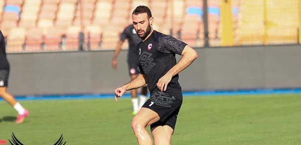 عمر كمال عبد الواحد