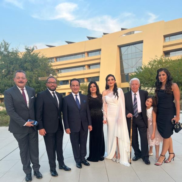 محمد ثروت مع ابنته