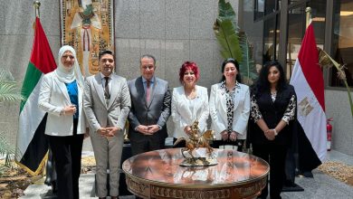 سفير مصر بالإمارات يستقبل وفد المستثمرات العرب على هامش قمة الاستثمار AIM 