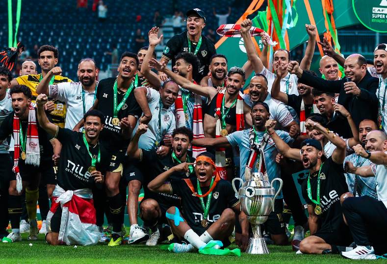 تتويج الزمالك بالسوبر