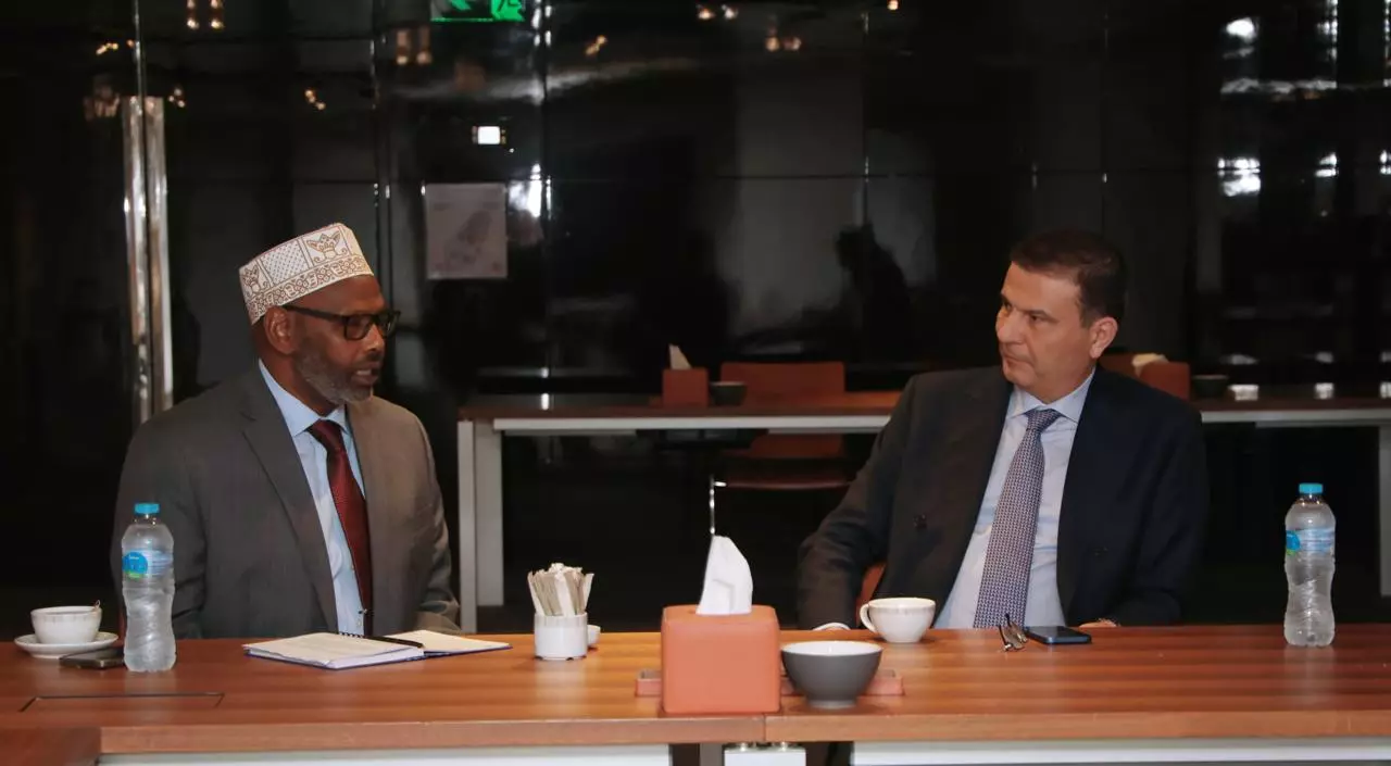 0848531c196148b5755a9181fb780364