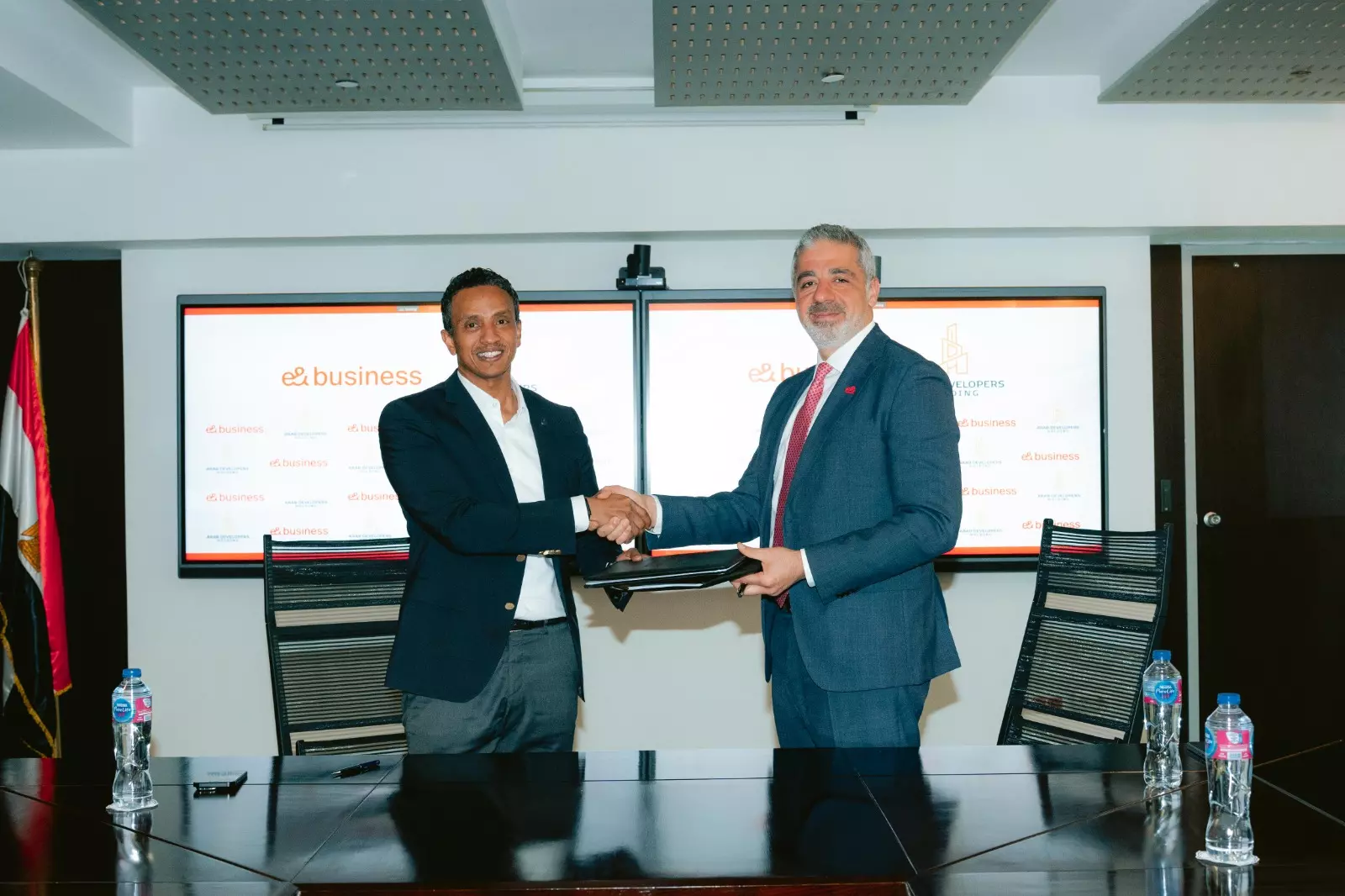 659663e59fbde589d47c8c2ceedde385