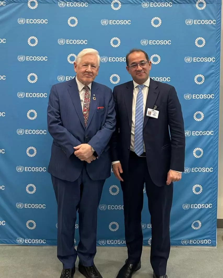 6e9ad569b431304dd8342bf8bda32580