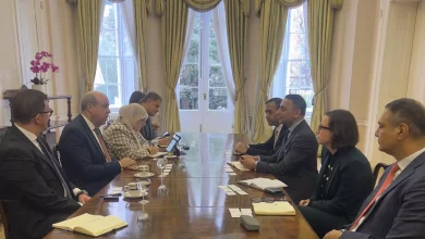 وزير الطيران يلتقي بكبار مسؤولي المؤسسات المالية الدولية الكبرى في ألمانيا لتعزيز الاستثمارات في القطاع