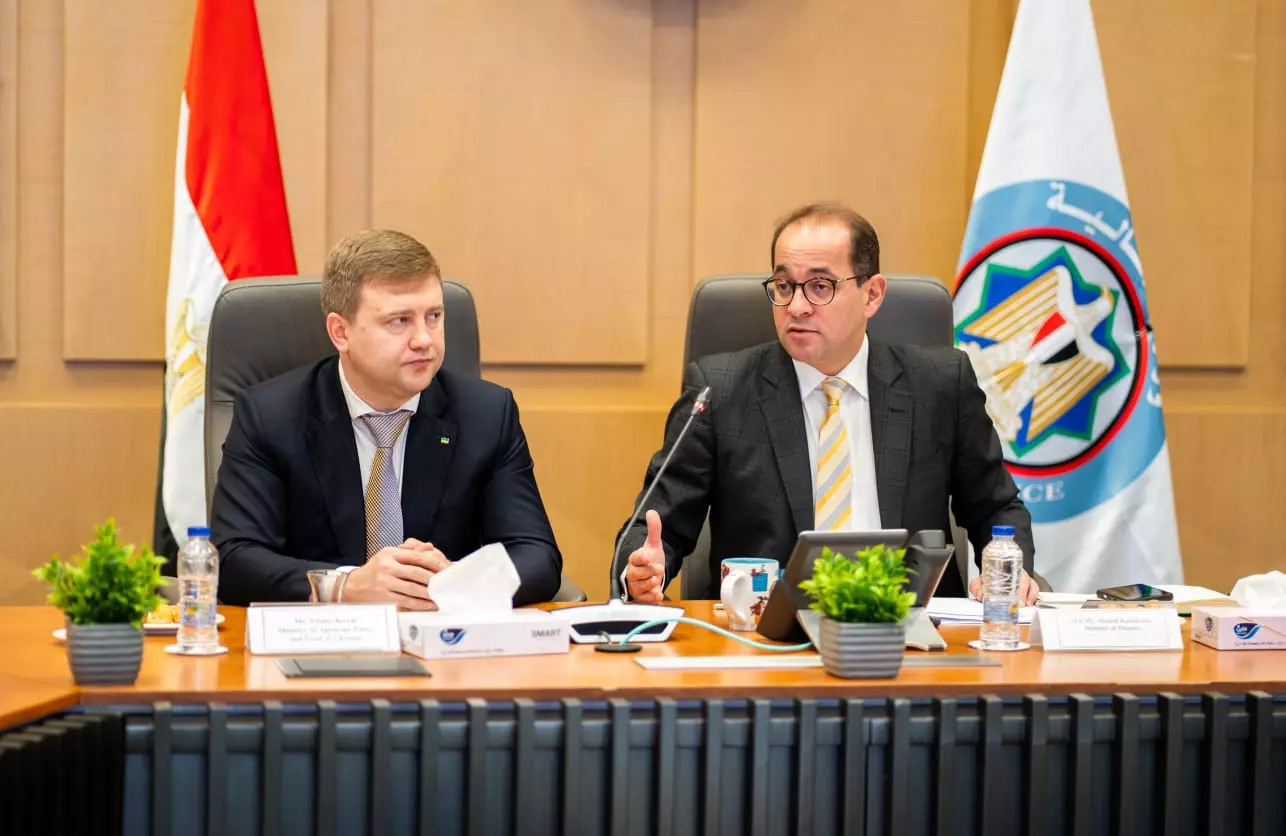 875997a0a8db5a70fd095bc4401905e9