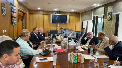 غرفة الصناعات النسيجية تبحث تحديات التراخيص ورسوم الصيانة وفواتير المياه واسعار الغاز