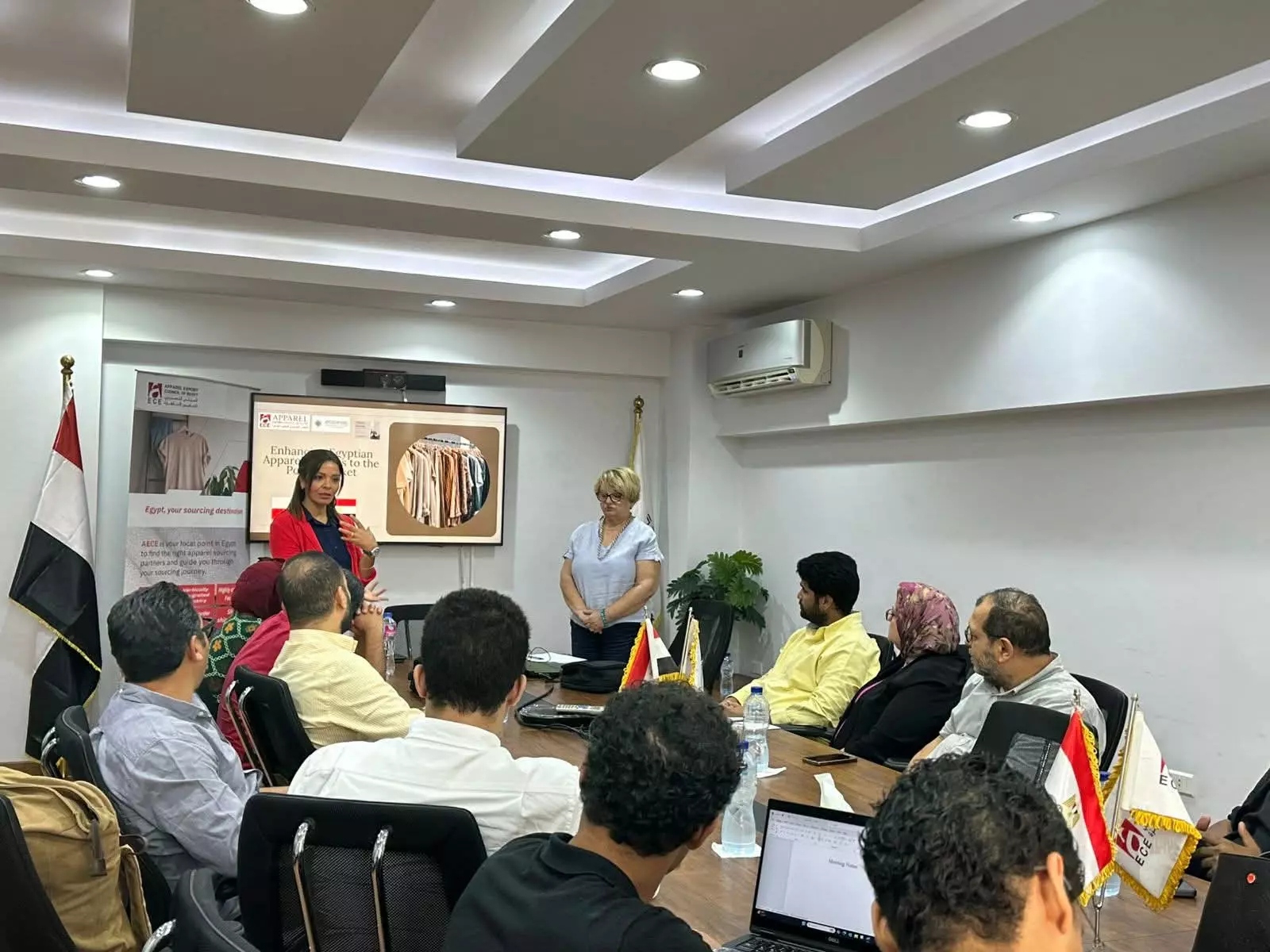 2b6bb042f58221a63593c0ef59716b27