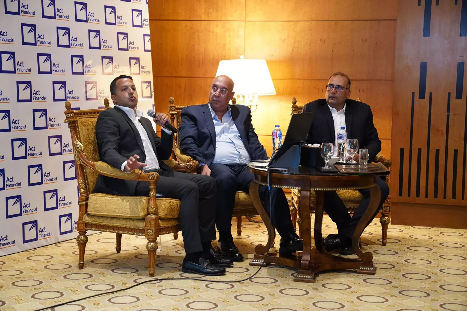 492fde8476d8937452dba6a1d76c847c