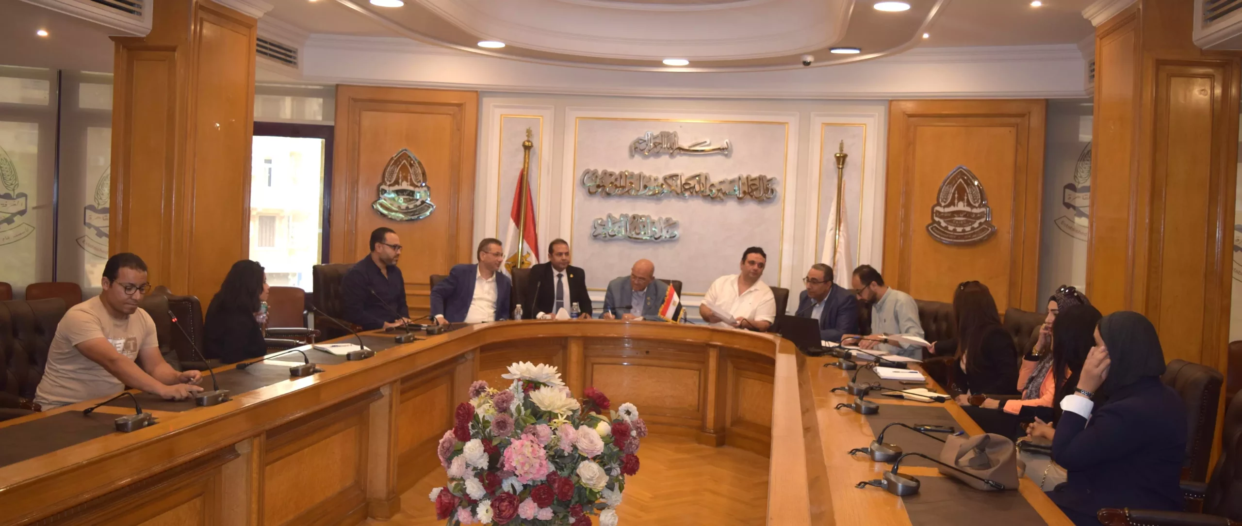 6423de7f279108870e6a3b822f570ae4