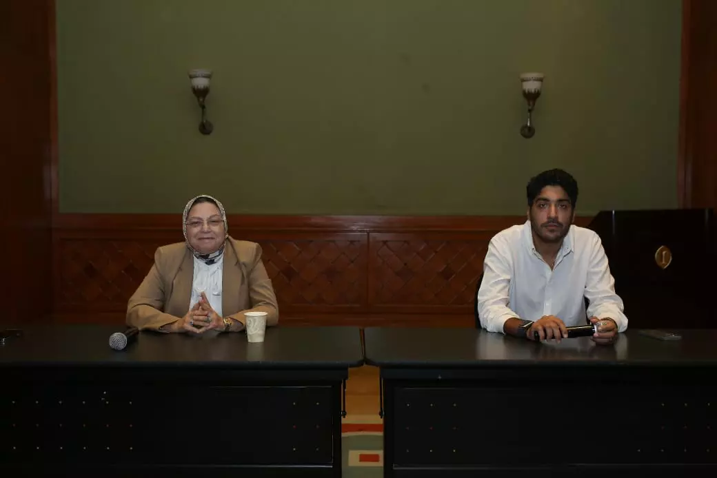 B7770e83402b25ee95a669c7acec36a7