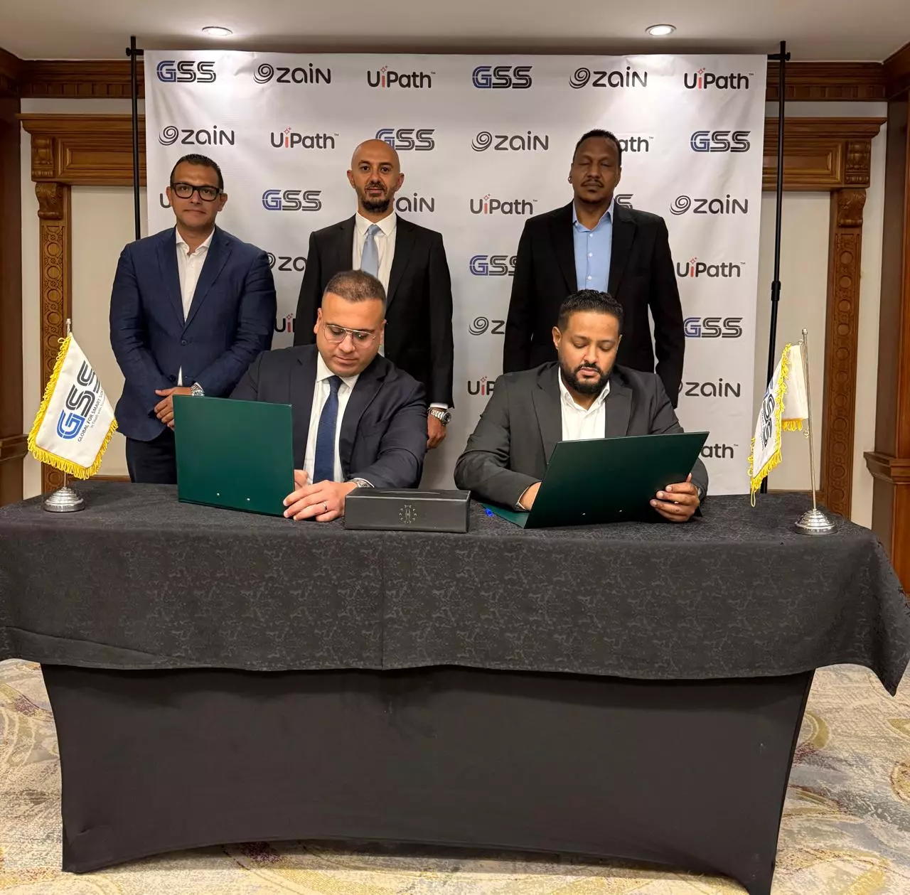 022f45bfb74329555cea9707fd92e52b