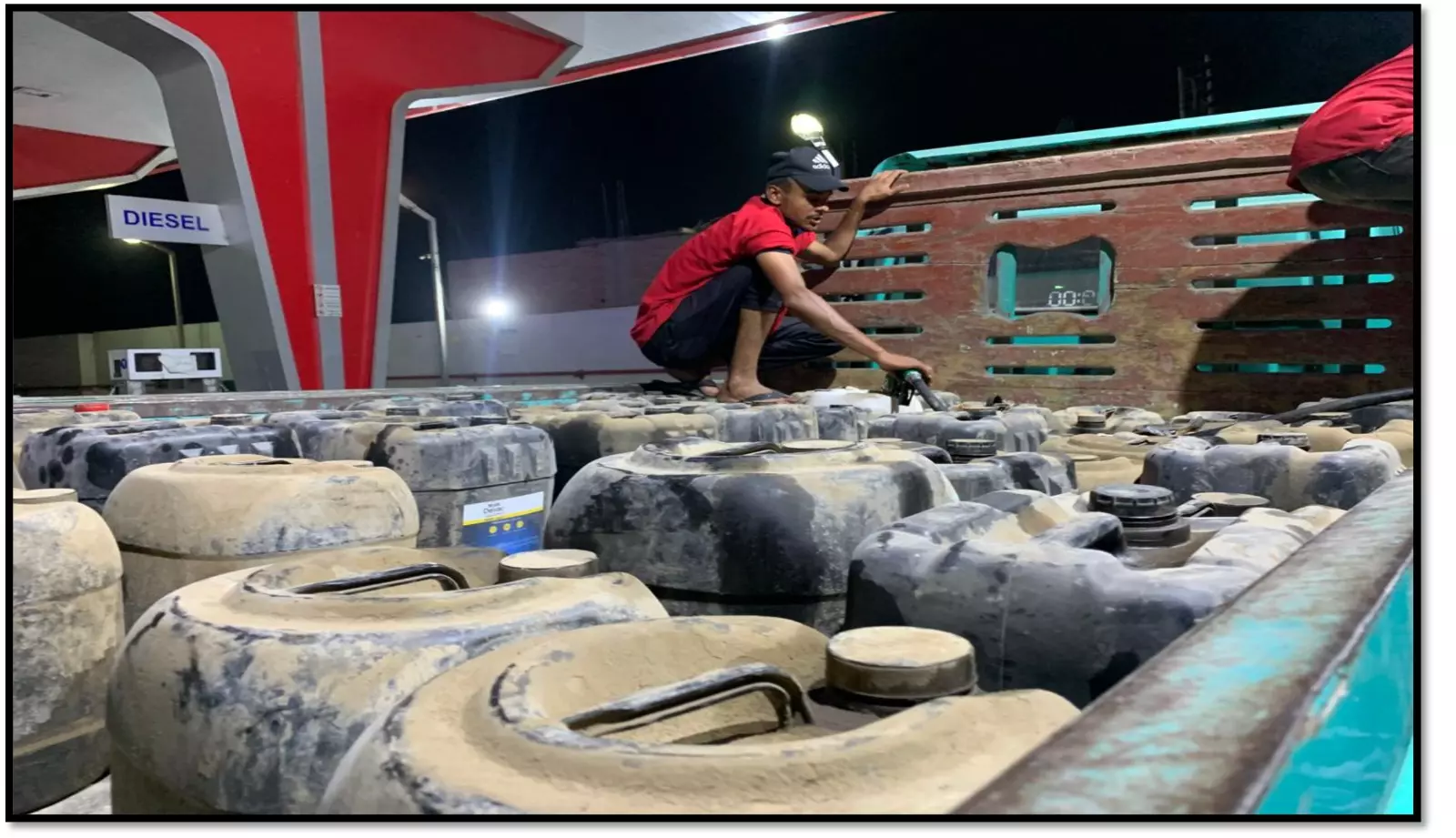 2ff80b2762a1552cce3ff3ddfe2f50e9