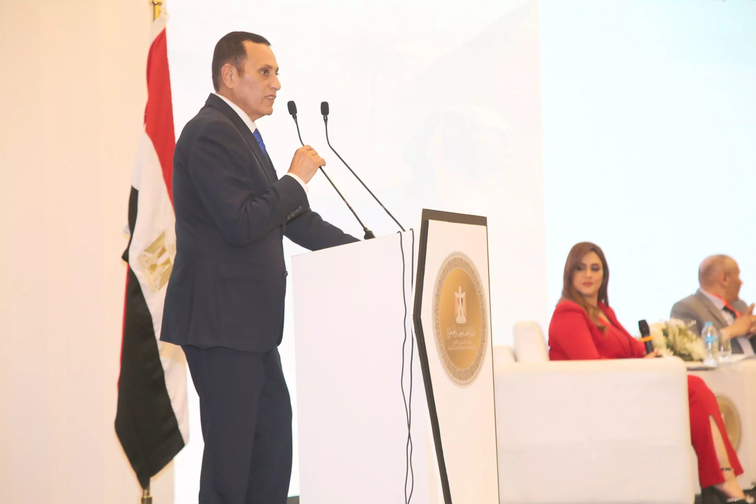 6d06b7d84745648096b6473d1fec3794