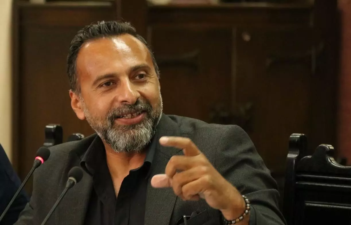 70276d7883be9b801509b32951983557