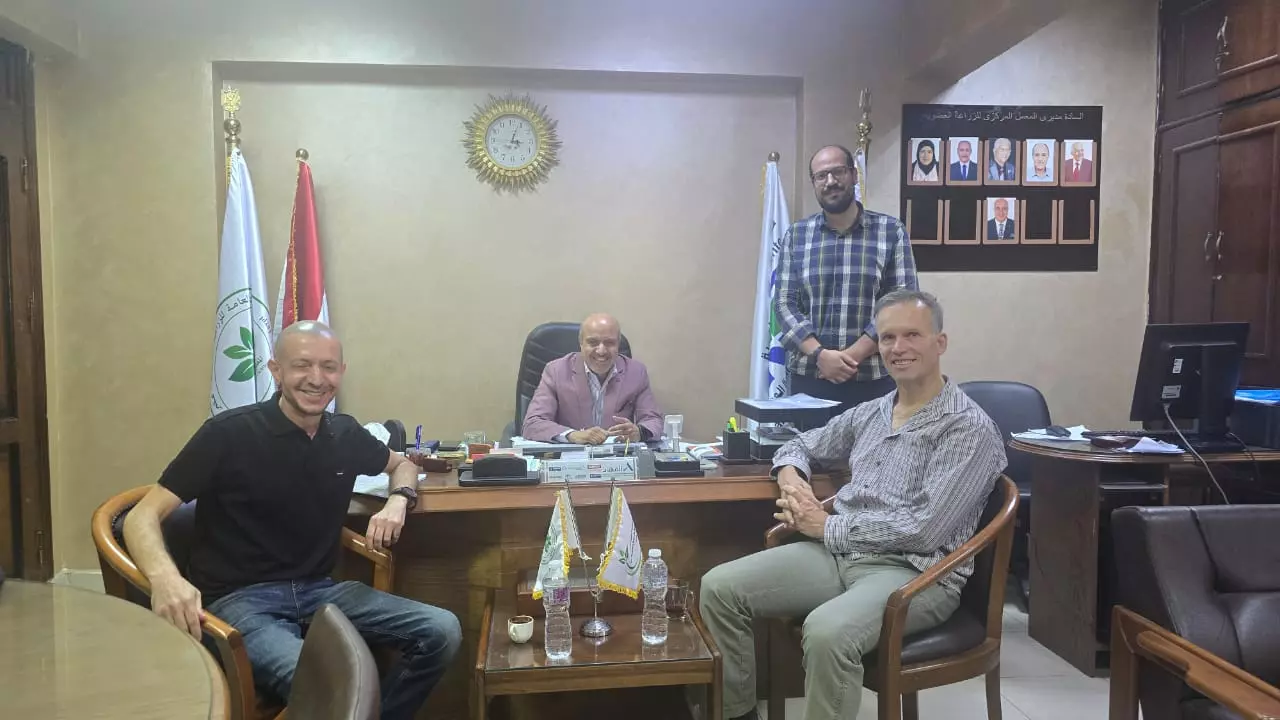 724035da5f57c85258f2eebe1df67078