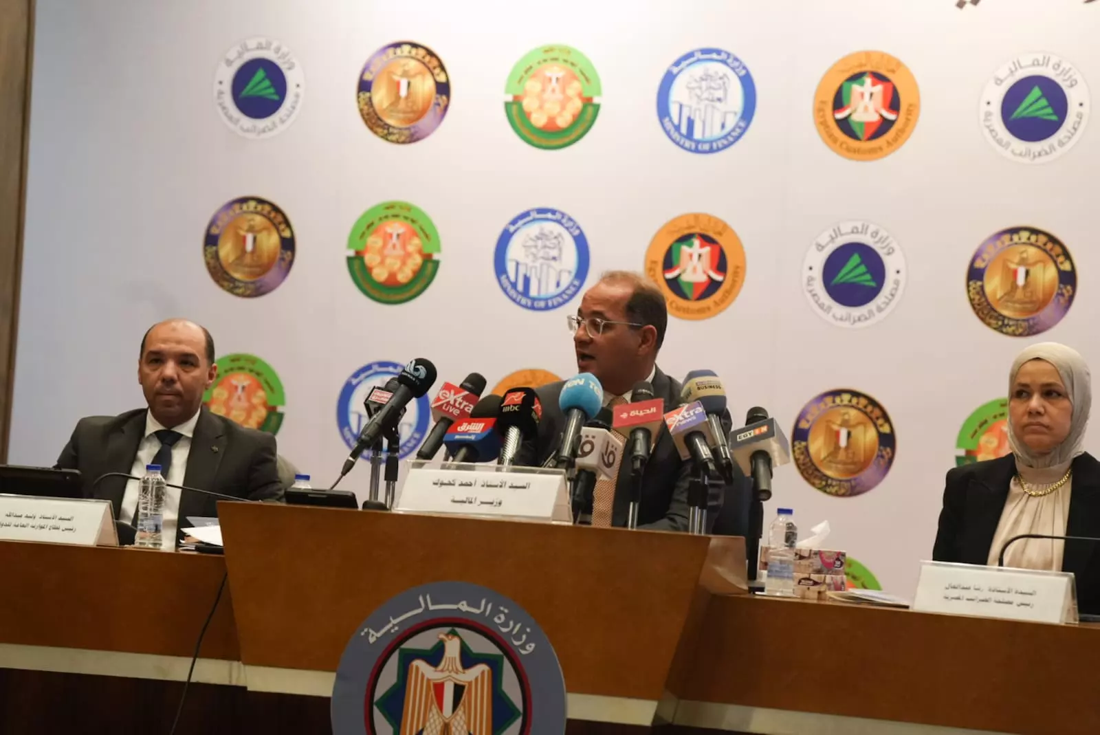 74b1398cd1baae715504c5a1a7f05ddb