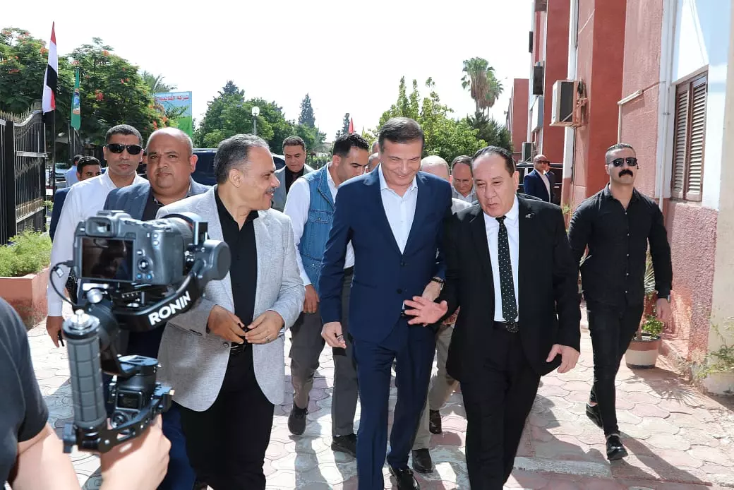 768de2ef11d54254f81912ad22189116