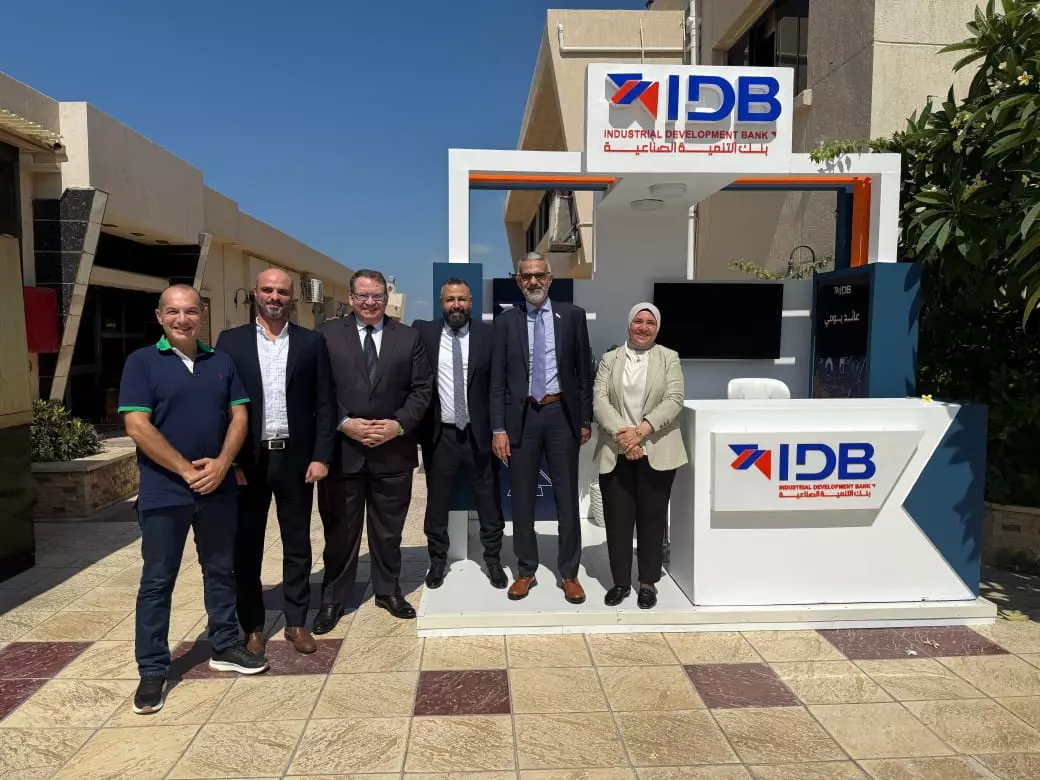 90d84983badc17d3694b2041d60c2e8c