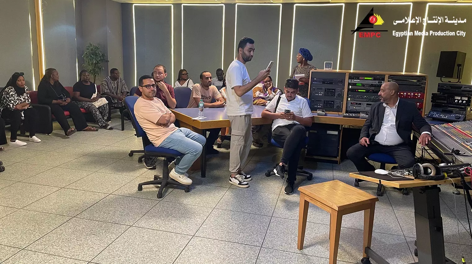 A37cd18c16f757effd28d7c7eb157122