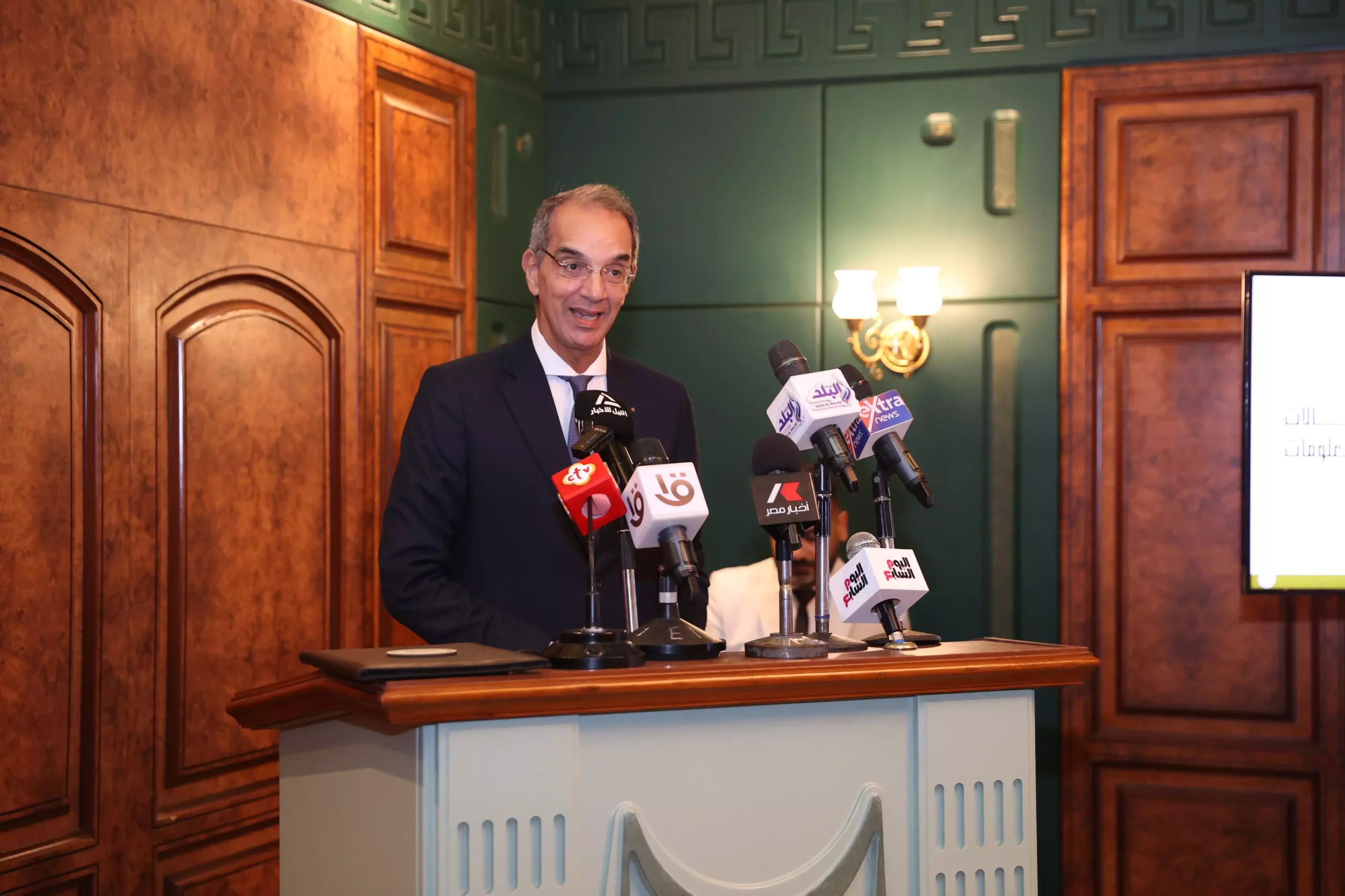 E122de399d0e645c7c88bd3a45efc417