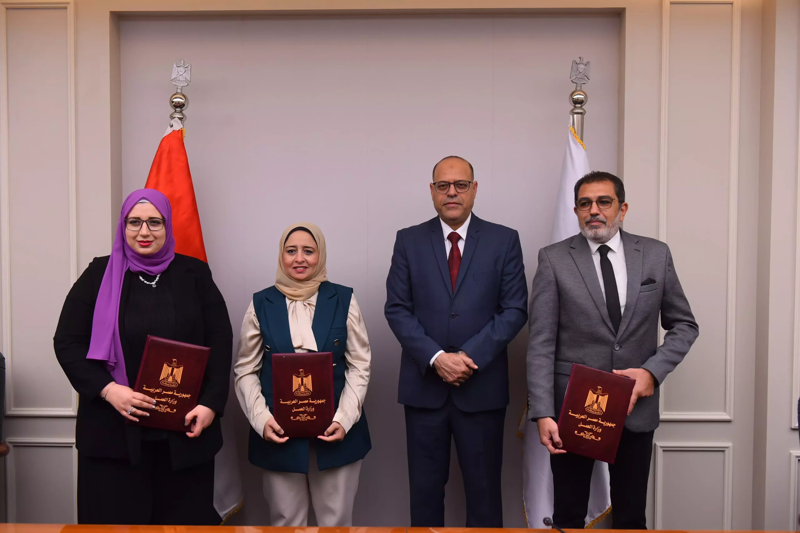 Eb027eb4202bbae8e4a8163dacbf90f2