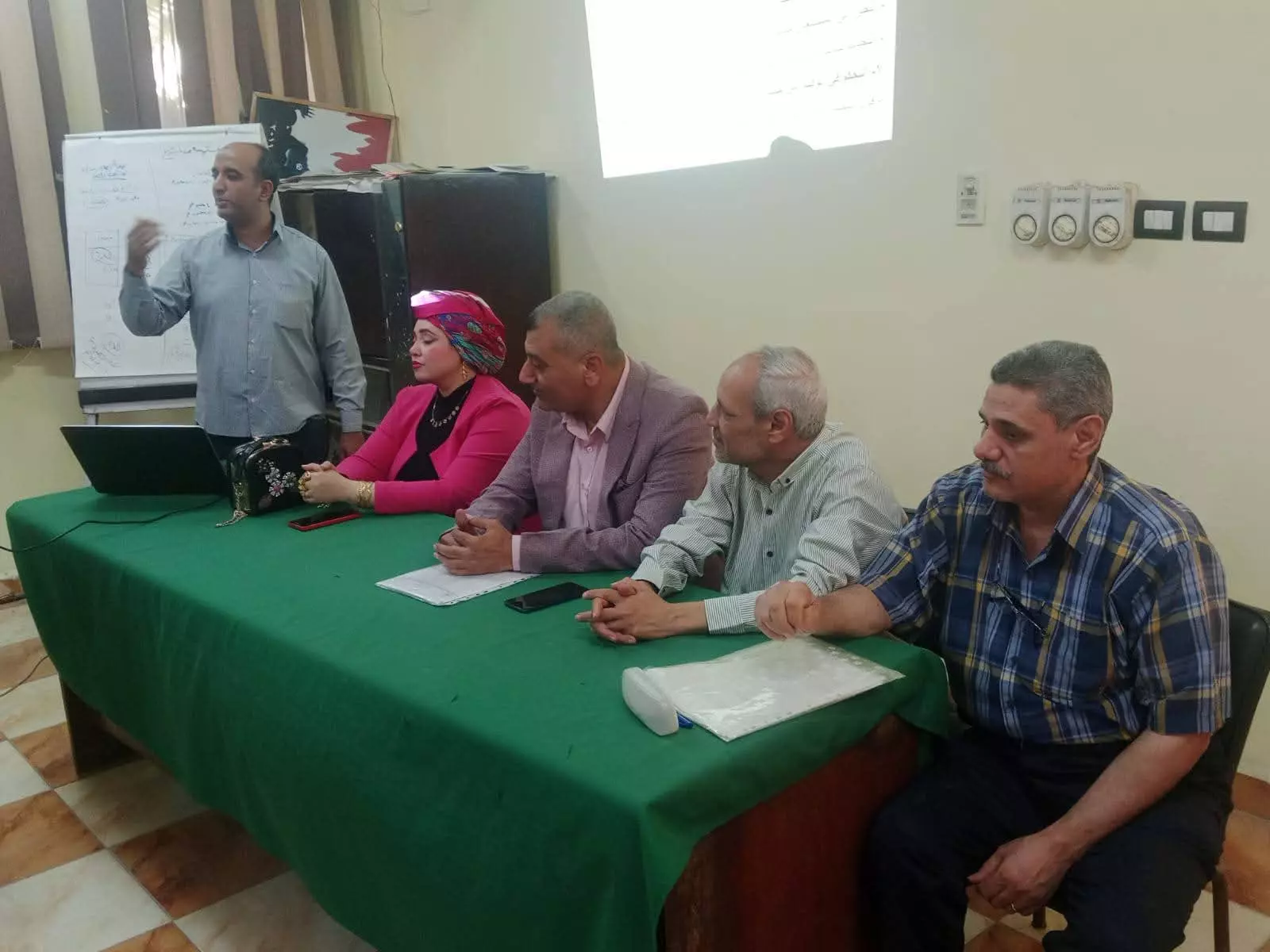 F02a98de98b7d8e620989cfb81fd4721