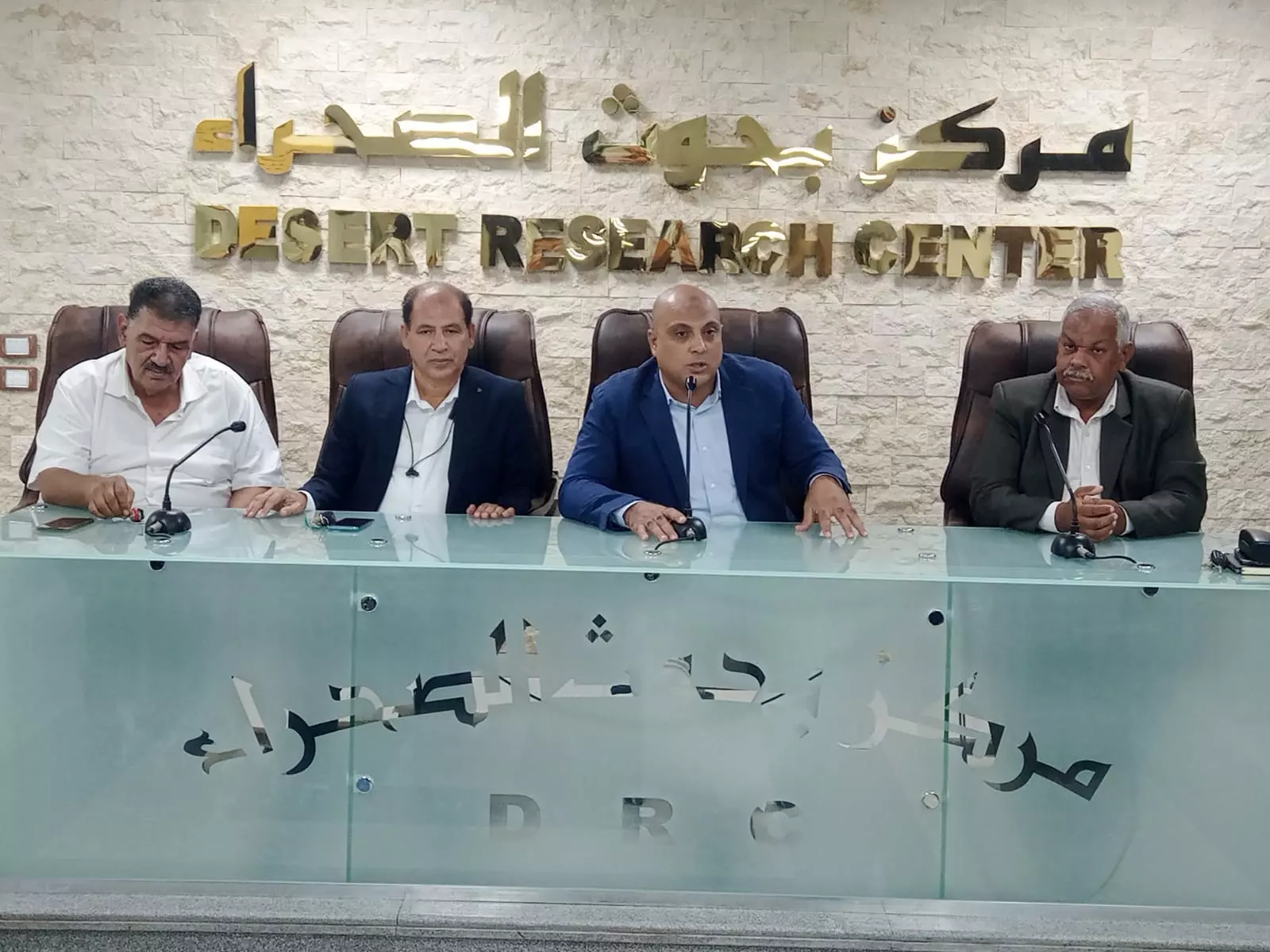 27f1fd0bf511b639dd4e02af0df7e039