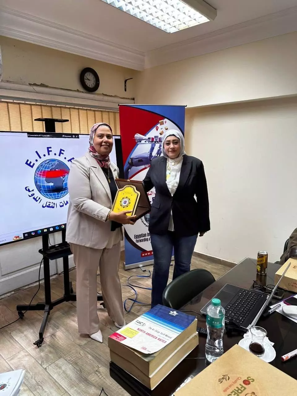 2d373ae5ddef681f3ec8a72f782e7f6c