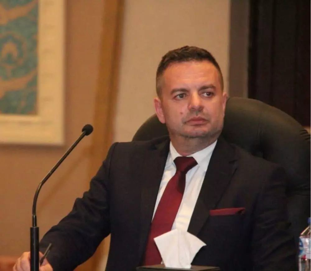 2e7f483f133ab6b8eed5c928a49ba18a