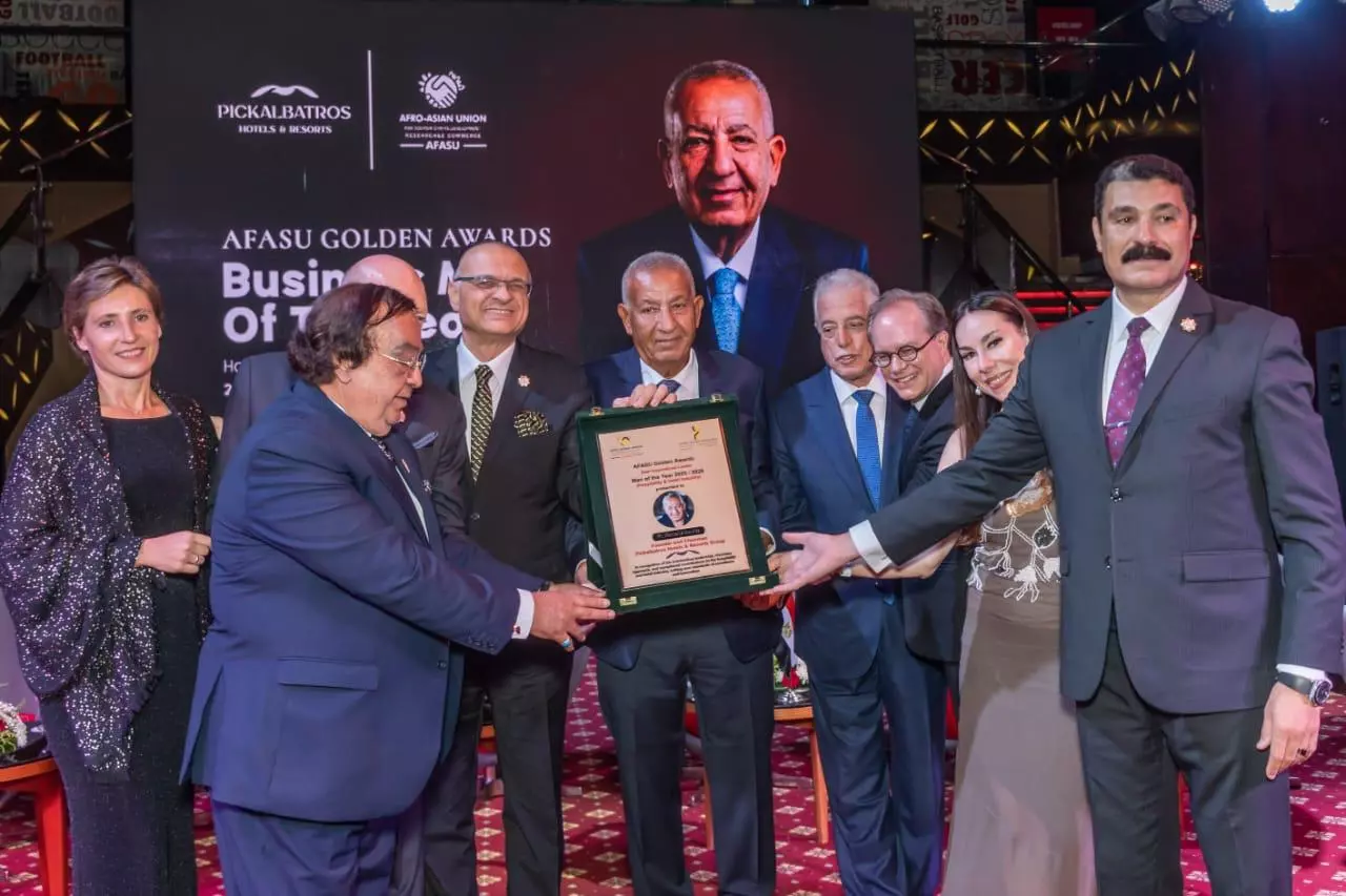 412fe7ab36164eebebb08b00e1d8b318