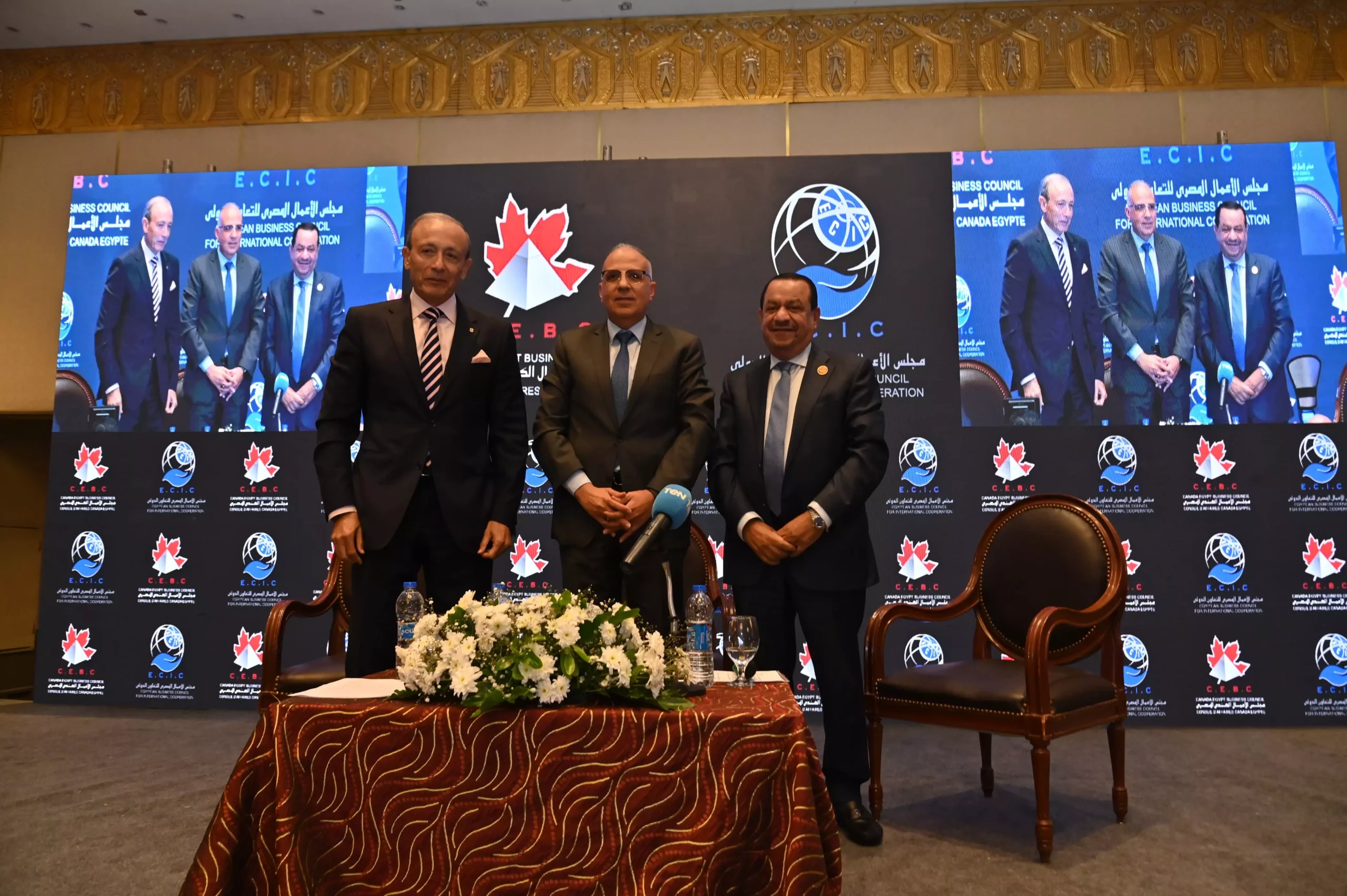 55e71b4bd8f6a4b99072b22e9a73270a