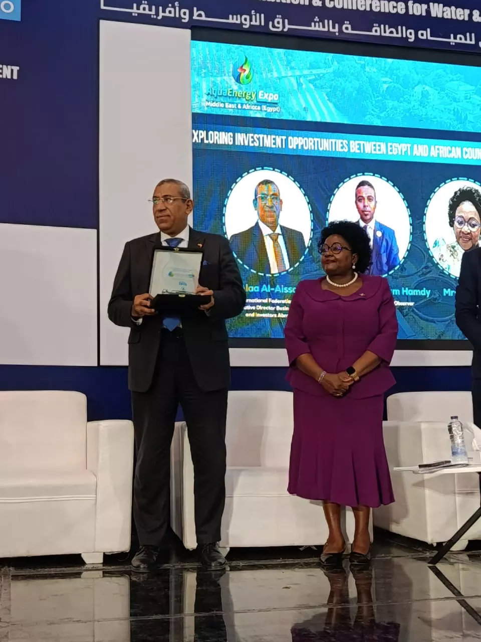 59fc5a58eec52fb79b89760e6f0b636e