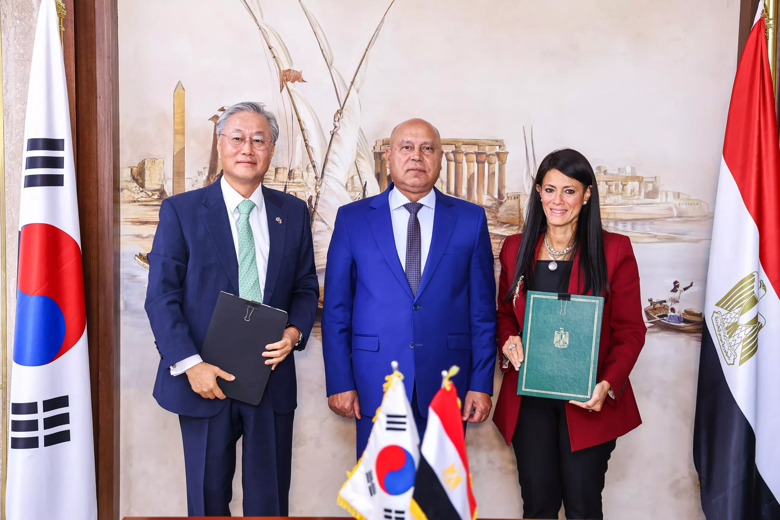 81f967d2bff754e457be781cedc724aa