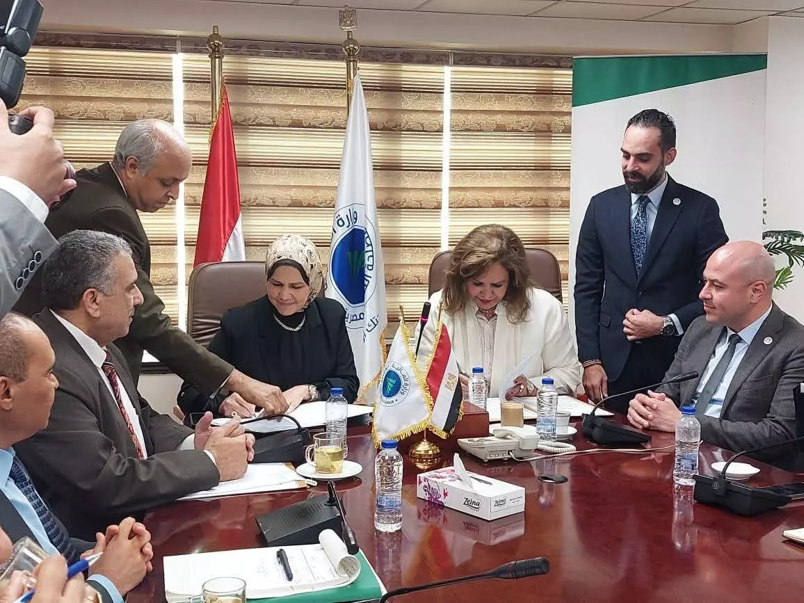 8743097c25f4b056cdc6d3b3fb7fccc7