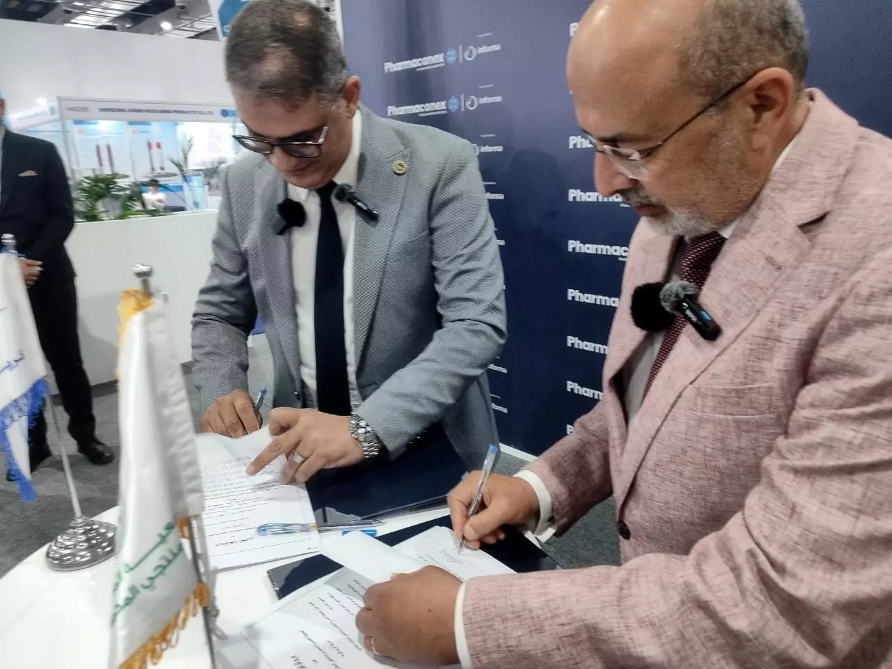 9d177baeb8deef5c26ad6b7027b8b57b