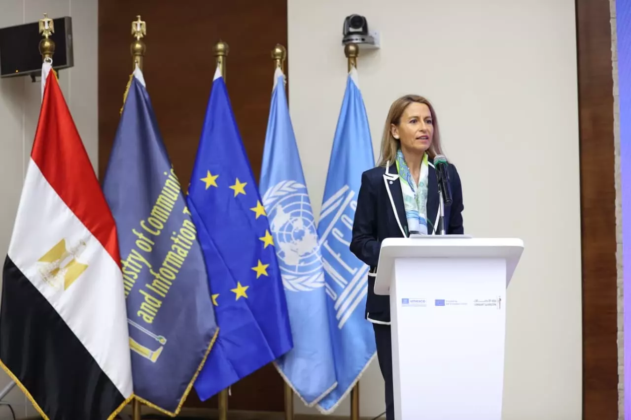 A2de48f97927ef8cc32d53265448efd0