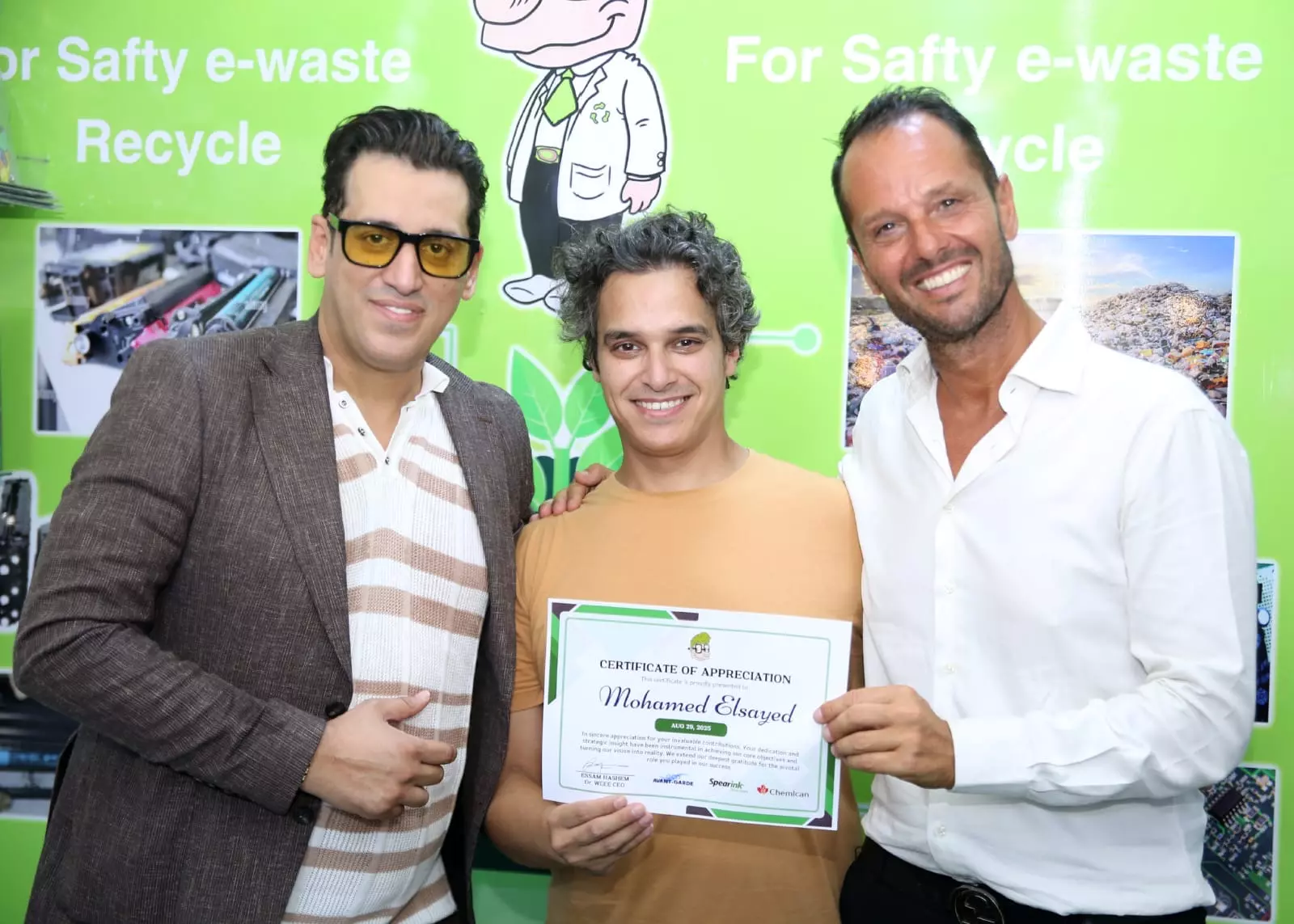 Ae3d536fd119b3f567136474c0a3ea3c