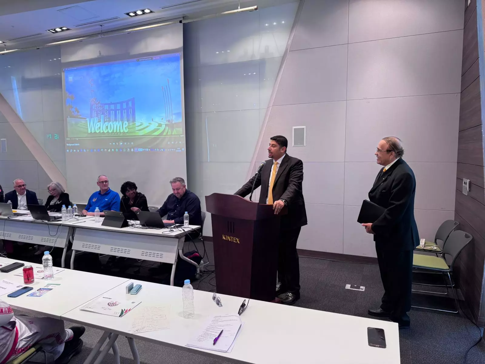 B73924ea3db952f1358a92ff6ee9fcb2