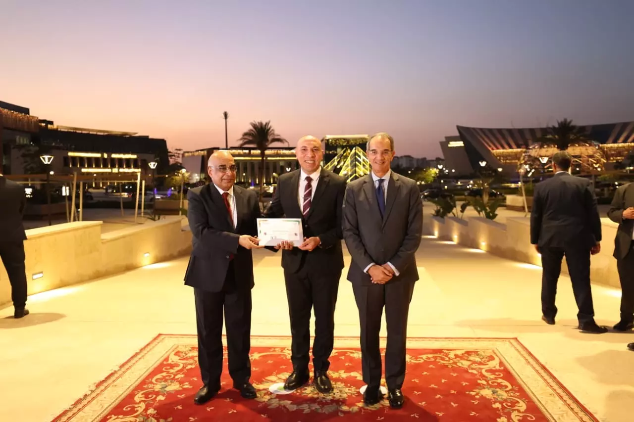 Bfb97f66fa0aad38dda291e0ae0c9037