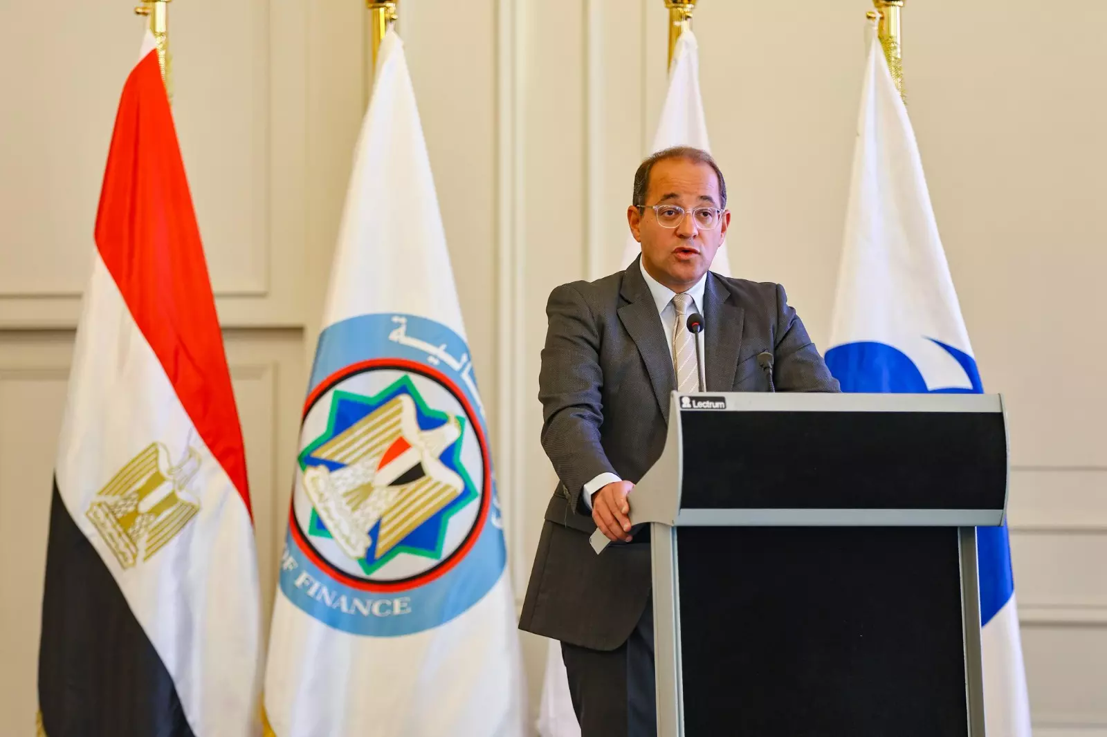 D0d65fc81438319714f982ad624d0641