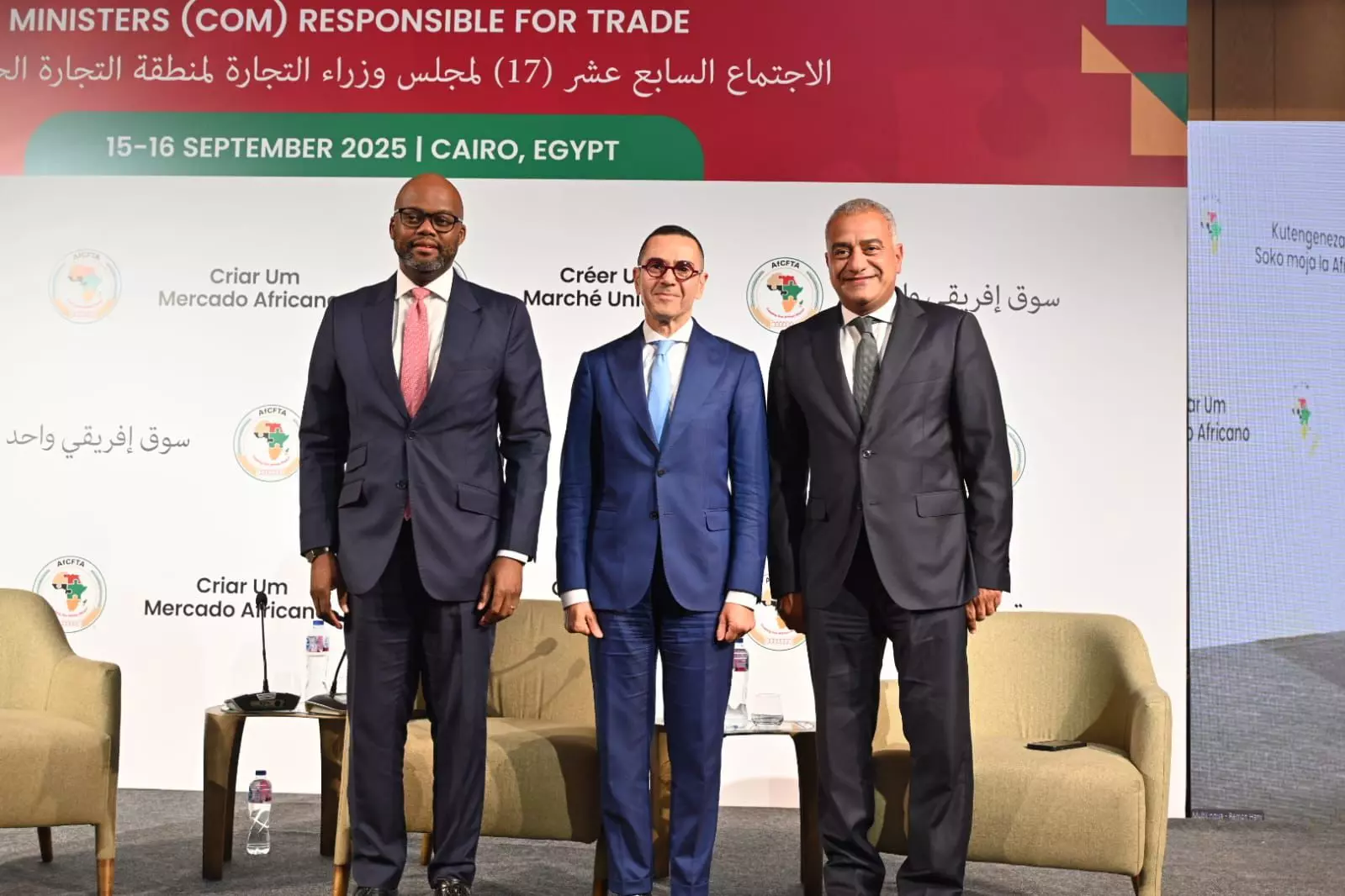 D22c17b046e2804b8fb7d3740dff162f