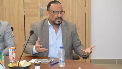 D376bb1e81f38f7919a1d64396aaba31