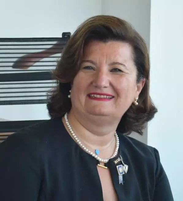 F153568fe51b001a2b0ee8757a98e125